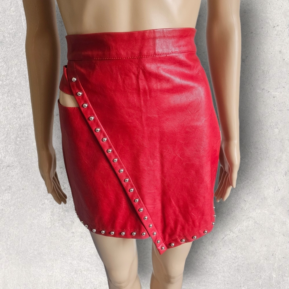 HOURS FAUX LEATHER SKIRT WITH CUTOUT DETAIL
